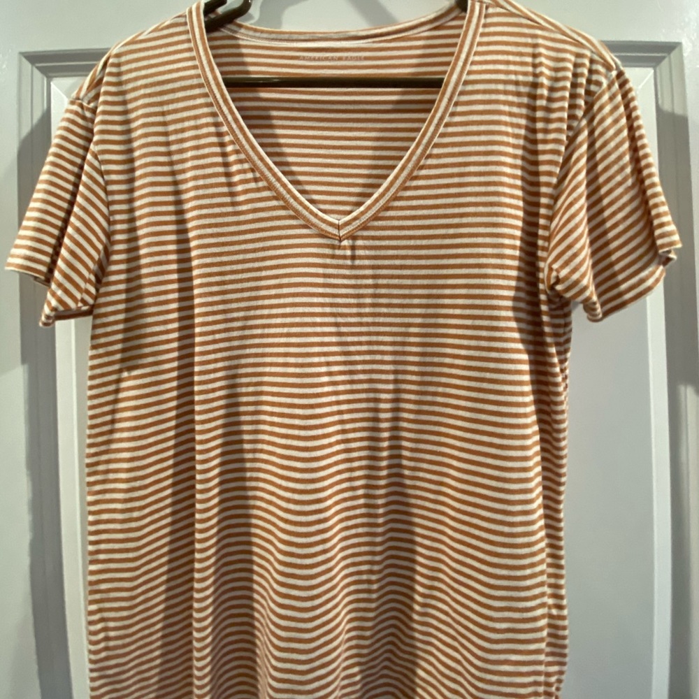 AE short sleeve striped V-neck